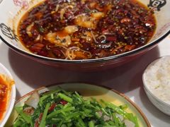 -辣小妮de川菜馆(红旗Mall店)