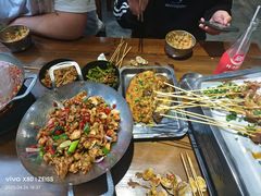 -西部一串烧烤·地道湘西小串
