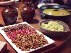 -老滇山寨•云南特色菜•地方菜•民族风情歌舞表演(金碧店)