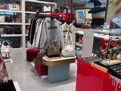 -巴黎春天(浦建店)