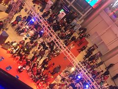 -万宝财富商业广场