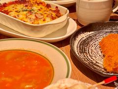 -玛格萝妮比萨屋(陆家浜路店)