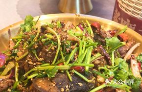 Wide and Narrow Alley Fried Glutinous Rice Balls