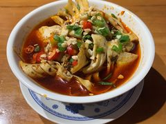 -炉小二铜锅牛蛙•川湘菜(三里屯店)