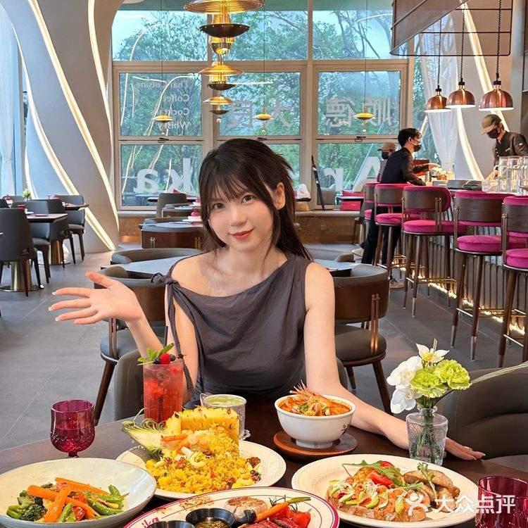 正中我心巴的东南亚风融合料理🍹