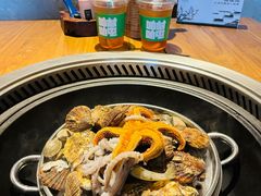 -锅老头海鲜铁锅炖