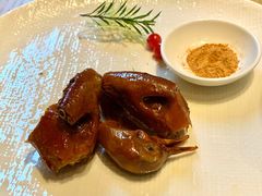 玻璃脆皮乳鸽-莲·中餐厅(成都首座万豪酒店)