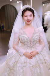 -艾米丽婚纱礼服