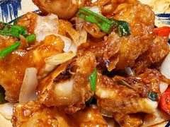 -Cuc Gach Quan Restaurant