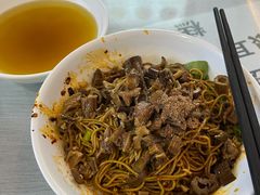 -崇州余荞面(落虹桥店)