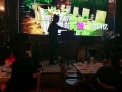 -胡桃里音乐餐厅(陶溪川店)(川湘赣菜·世界百大酒庄直供红酒·音乐表演)