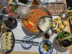 -王奋斗贵州酸汤牛肉火锅