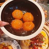 藏在小区里的湖南味｜板凳上的饭桌