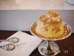 -Café Monson