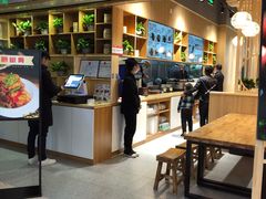 -万和春排骨砂锅米饭(新业广场店)