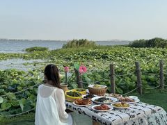 -七的湖·晚芳亭·阳澄湖农家菜·大闸蟹(莲花岛店)