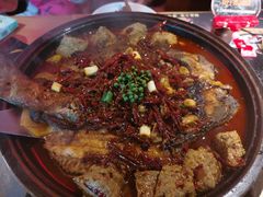 -吞鱼兽麻辣烤鱼(万达店)