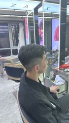 -藤野造型烫发染发