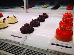 -潮一不贰·法式甜品·生日蛋糕·西式简餐(外滩店)