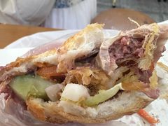-Bánh Mì Huynh Hoa
