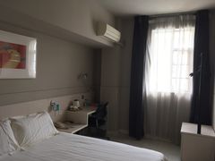 -窝趣公寓(广州永福黄花岗地铁站店)