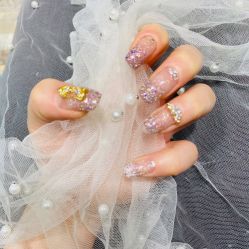 -阿噶西美甲美睫