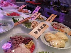 -费大厨辣椒炒肉(高铁吾悦广场店)