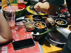 -青瓦炭韩潮烤肉(花园道店)