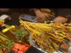-何师烧烤Pro ·江湖川菜·小龙虾·精酿(太古里旗舰店)