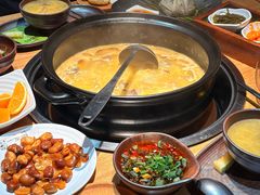 -一朵菌·野生菌探索家火锅(南亚店)