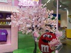 -m豆巧克力世界(上海世茂广场店)