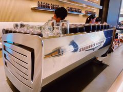 -星巴克臻选(上海合生汇1F店)