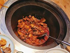 -山河屯铁锅炖·非遗东北菜(南山店)
