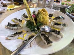 -榕树下海鲜馆(坪山路店)