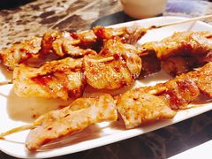 烤黑毛猪五花肉串-猪啊牛呀羊啊铜盘烤肉(正大广场店)