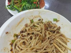 -宏利手擀面(宜山路店)