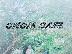 -Chom Cafe and Restaurant
