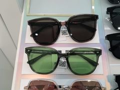 -J-Optical佳视明眼镜·蔡司视觉(青岛金茂览秀城店)