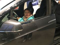 -TESLA 特斯拉(上海太古汇体验店)