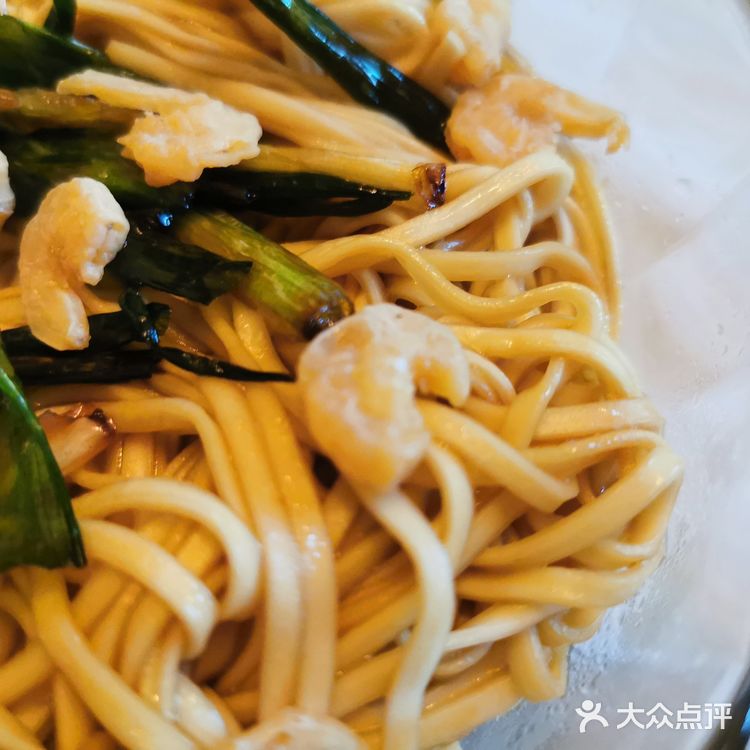 葱油拌面，吃上一口，就让你念念不忘