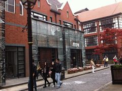 -钟书阁(松江泰晤士小镇店)