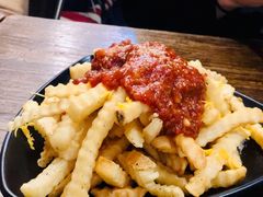 辣肉酱薯条-MI WU FACTORY米屋美食工厂餐厅(绿地店)