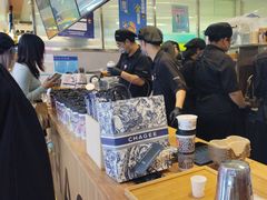 -霸王茶姬(上海静安大悦城店)