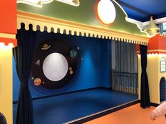 -小门牙好性格托育(北外滩中心)