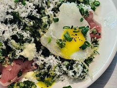 低温牛肉配炸羽衣甘蓝-Ocean's Table 欧舍