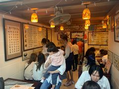 等位区-玫瑰甜品(文明路店)