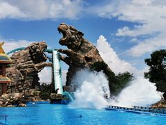 -七彩云南欢乐世界