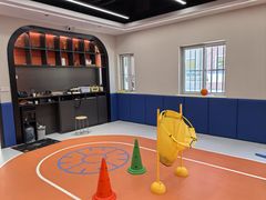 -悦动体能篮球羽毛球网球(三里河店)