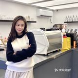 东莞探店    纯白干净简约咖啡厅我爱了！