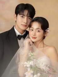 -雪中彩影婚纱摄影·微光艺术中心